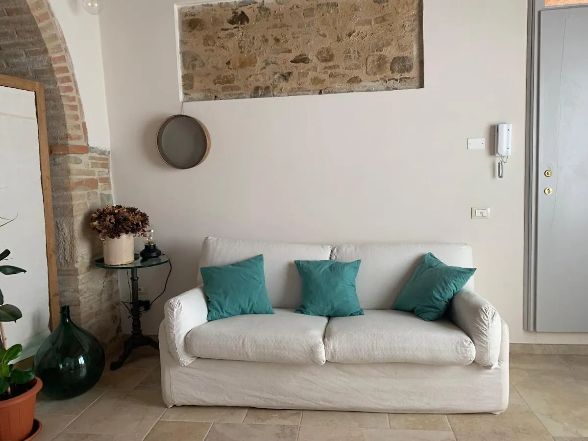 Birillo 1824 Otel Poggibonsi İtalya